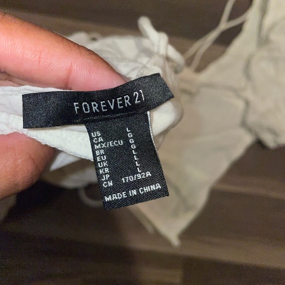 Forever 21 Lace-Back Sweetheart Crop Top 🤍🫠 - Picture 4 of 4